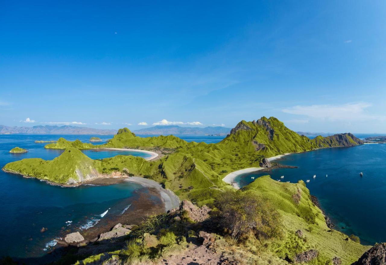 Hotel Ayana Komodo Waecicu Beach à Labuan Bajo Extérieur photo